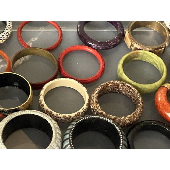 Vintage Mixed Material Metal Plastic Cinnabar Etc BRACELET Bangle BOX LOT 20pcs - Picture 15 of 15